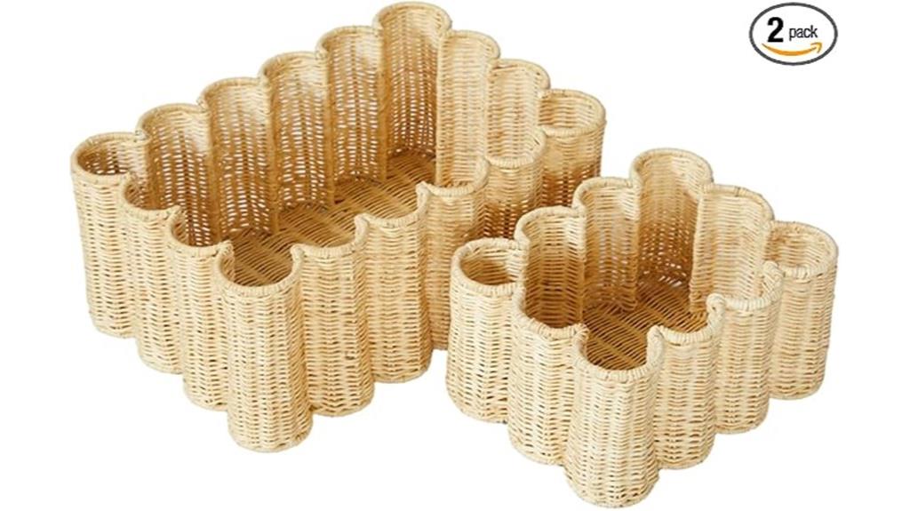 distinctive wavy scalloped baskets