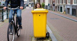 Amsterdam Plaatst Prullenbak Midden Op Fietspad: 'Een Giller' - NOS